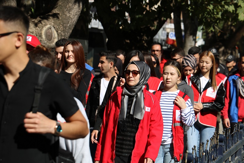 Kızılay Şubesi, sağlıklı yaşama dikkat çekti;