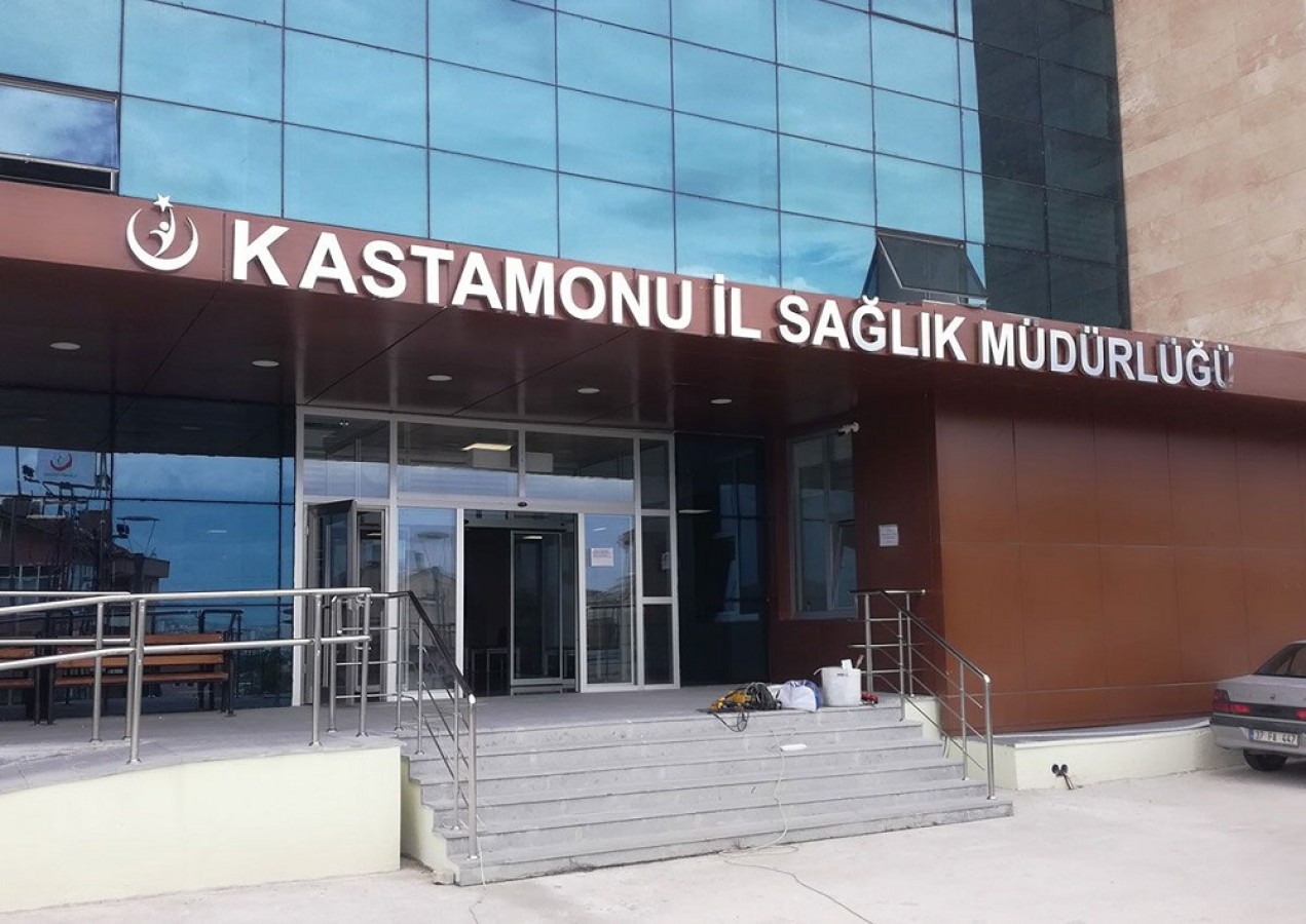 Kastamonu’dan 52 sağlık personeli deprem bölgesinde;