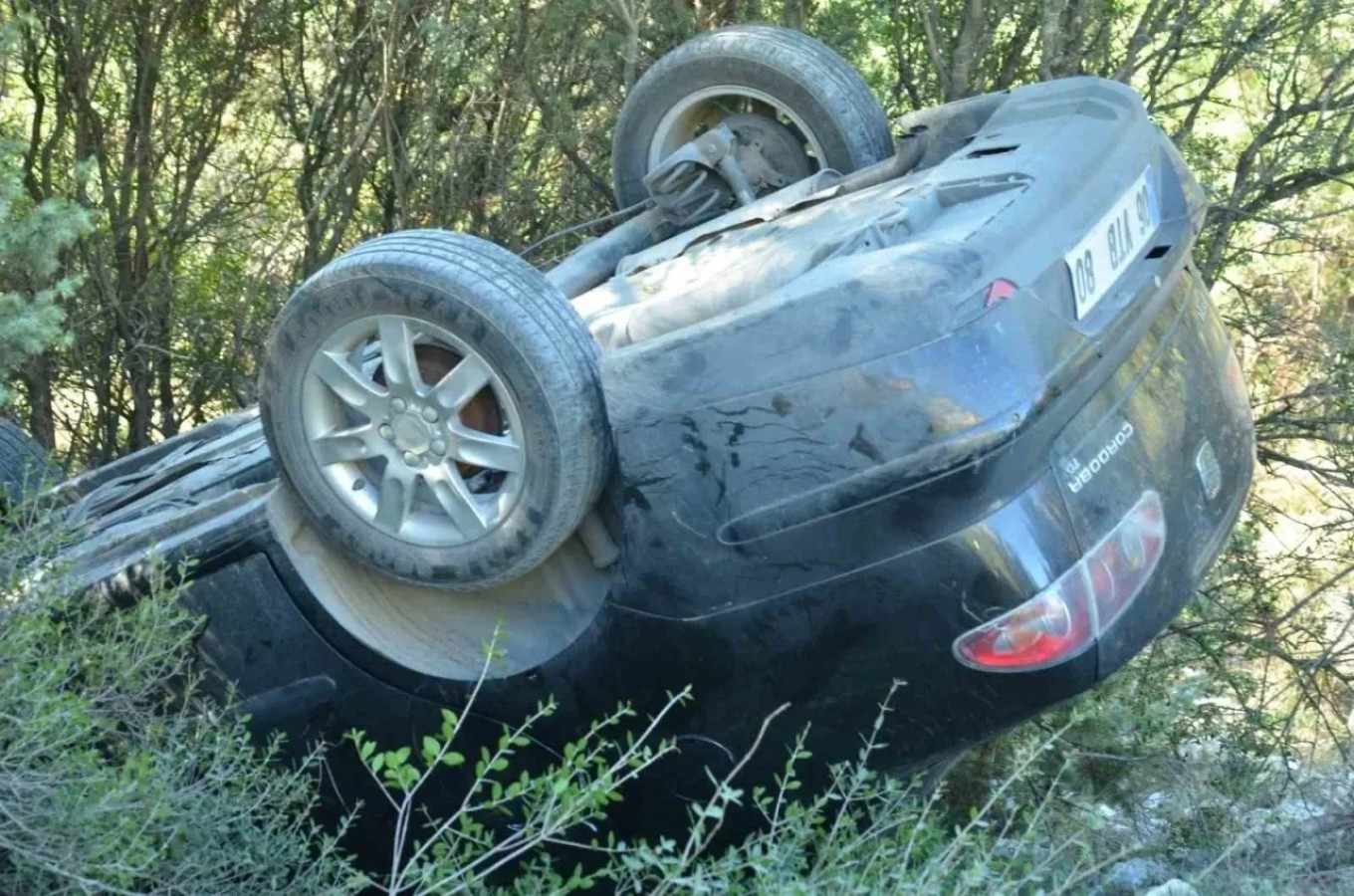 Kastamonu’da mıcıra kapılan otomobil takla attı: 1 yaralı