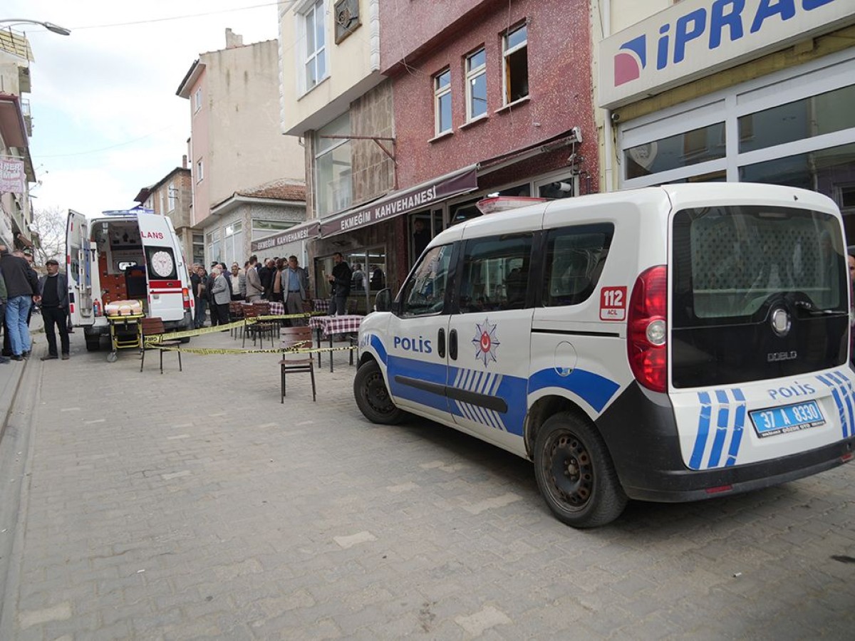 Kastamonu’da mahkeme salonu karıştı!.. Öldürdü, ailelerine sabır diledi;