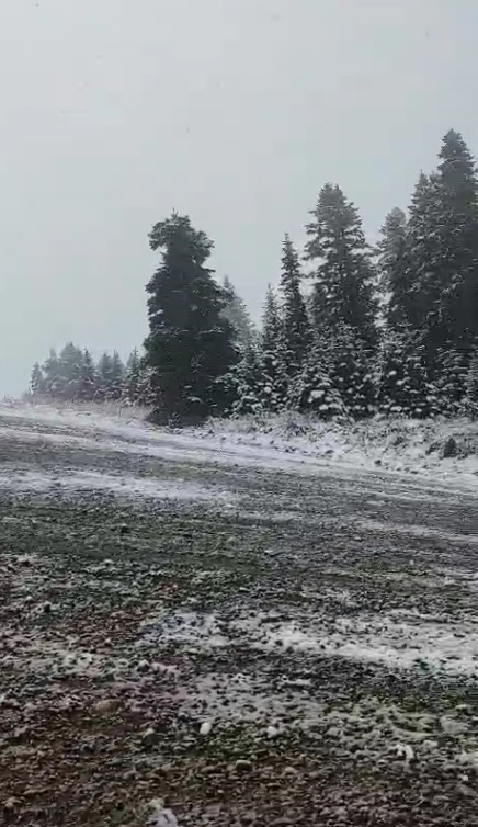 Kastamonu’ya Mayıs ortasında kar sürprizi  