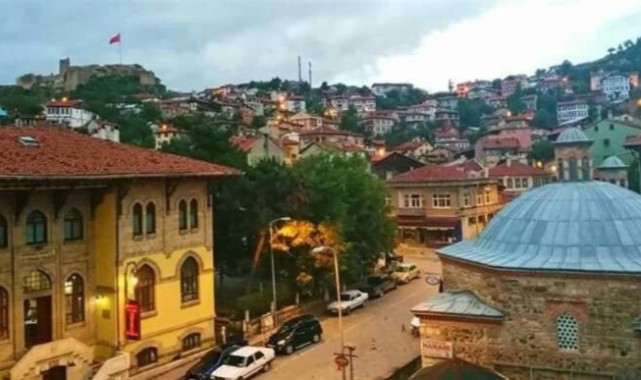 Ramazan Şöleni bu kez Osmanlı Sarayı karşısında!