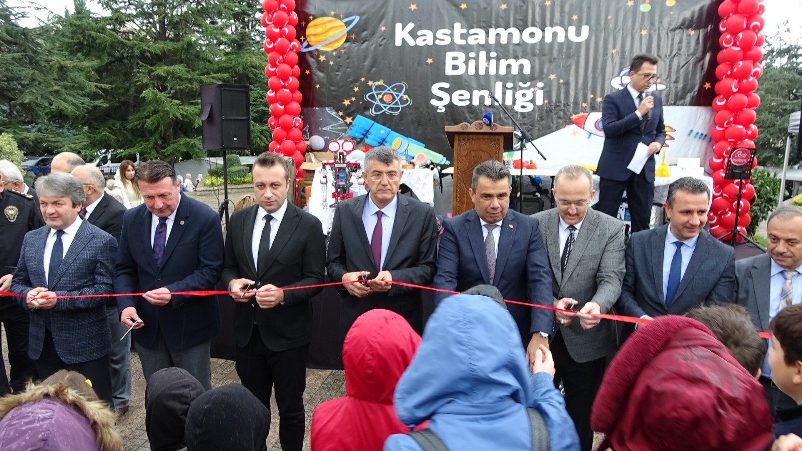 Kastamonu'da Bilim Şenliklerine damga vuran gösteri!;