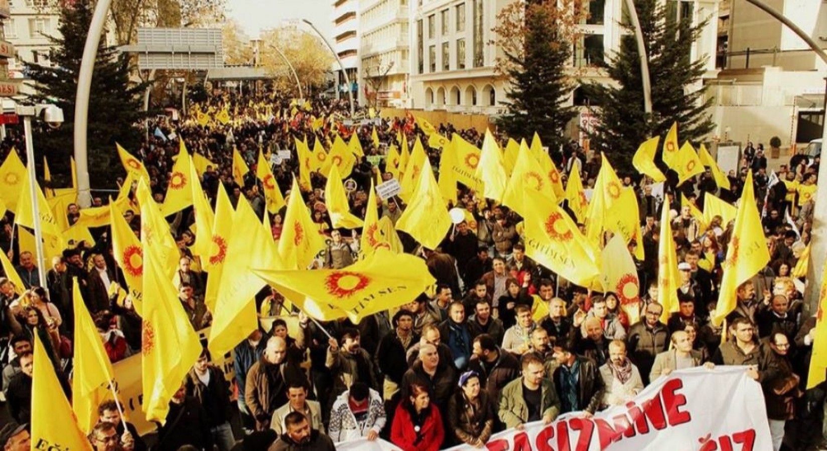 Eğitim Sen’den yarıyıl değerlendirmesi: 'Sorunlar giderek derinleşiyor';