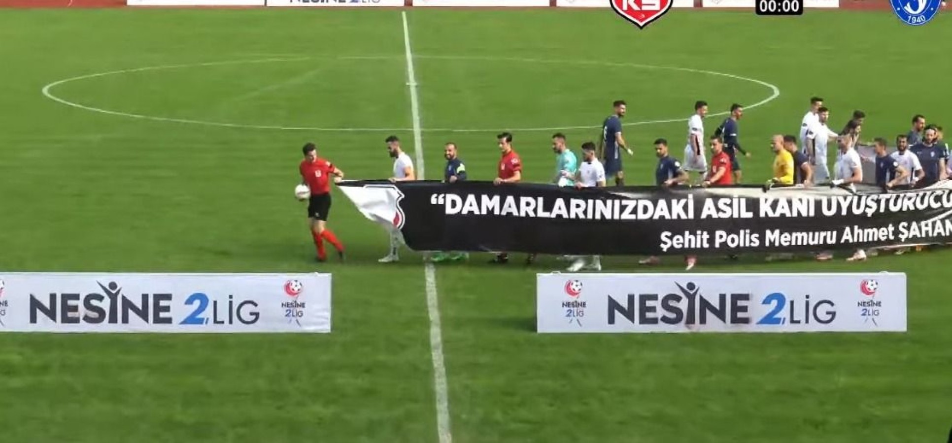 Gazi Stadı’nda 'anlamlı' pankart!;