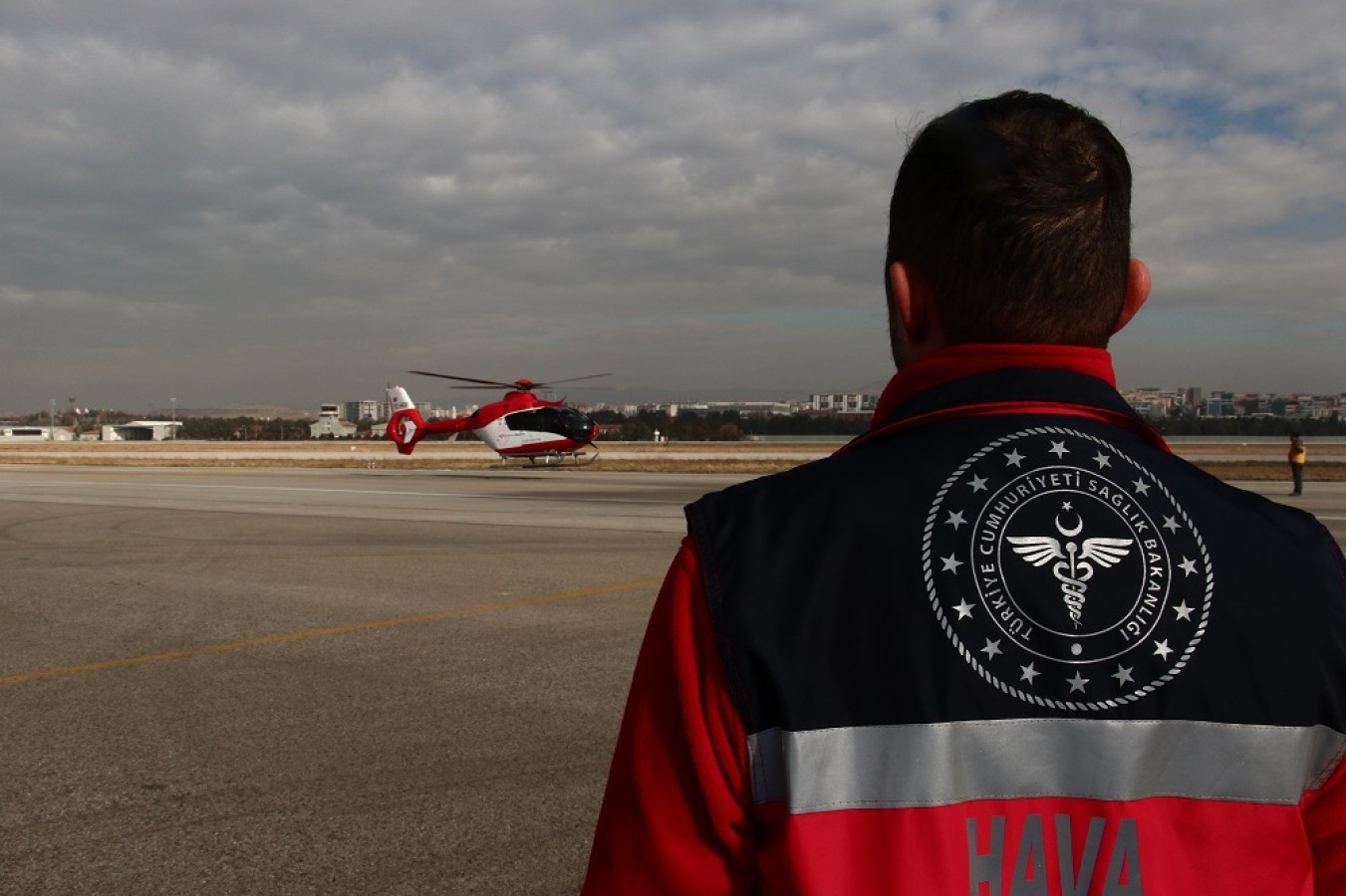 Ambulans helikopterler binlerce can kurtardı;