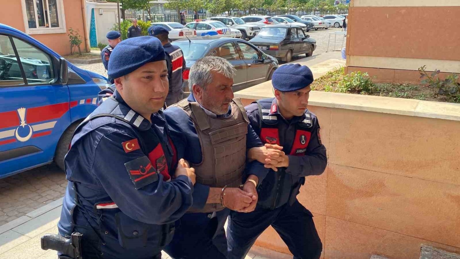 Kastamonu'da muhtarı öldüren sanığa ağır ceza!