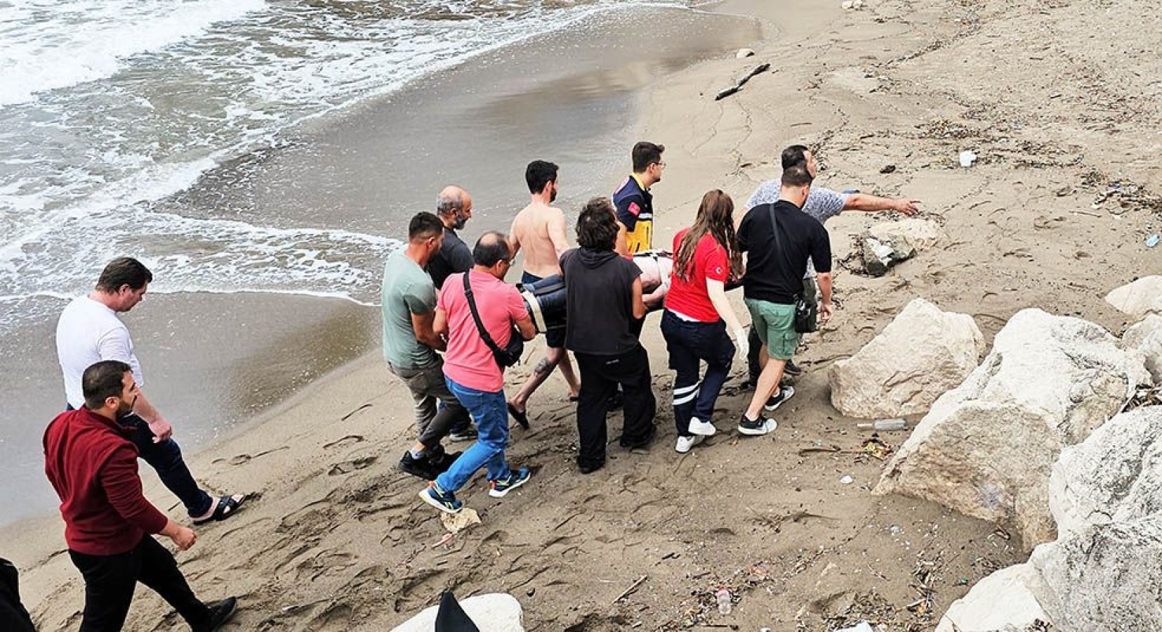 Kastamonu sahilinde can pazarı!.. Durumu ağır;